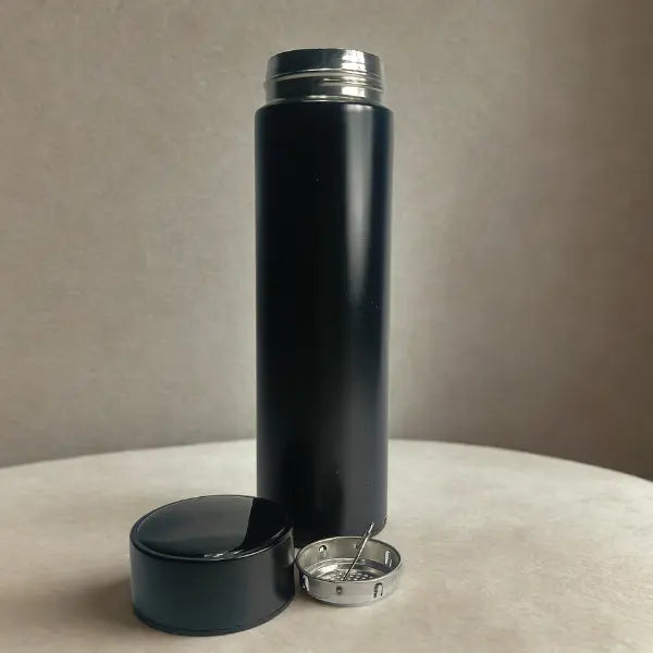 Smart Temperature Display Vacuum Insulated Bottle – Tea Filter & LED Temperature Indicator