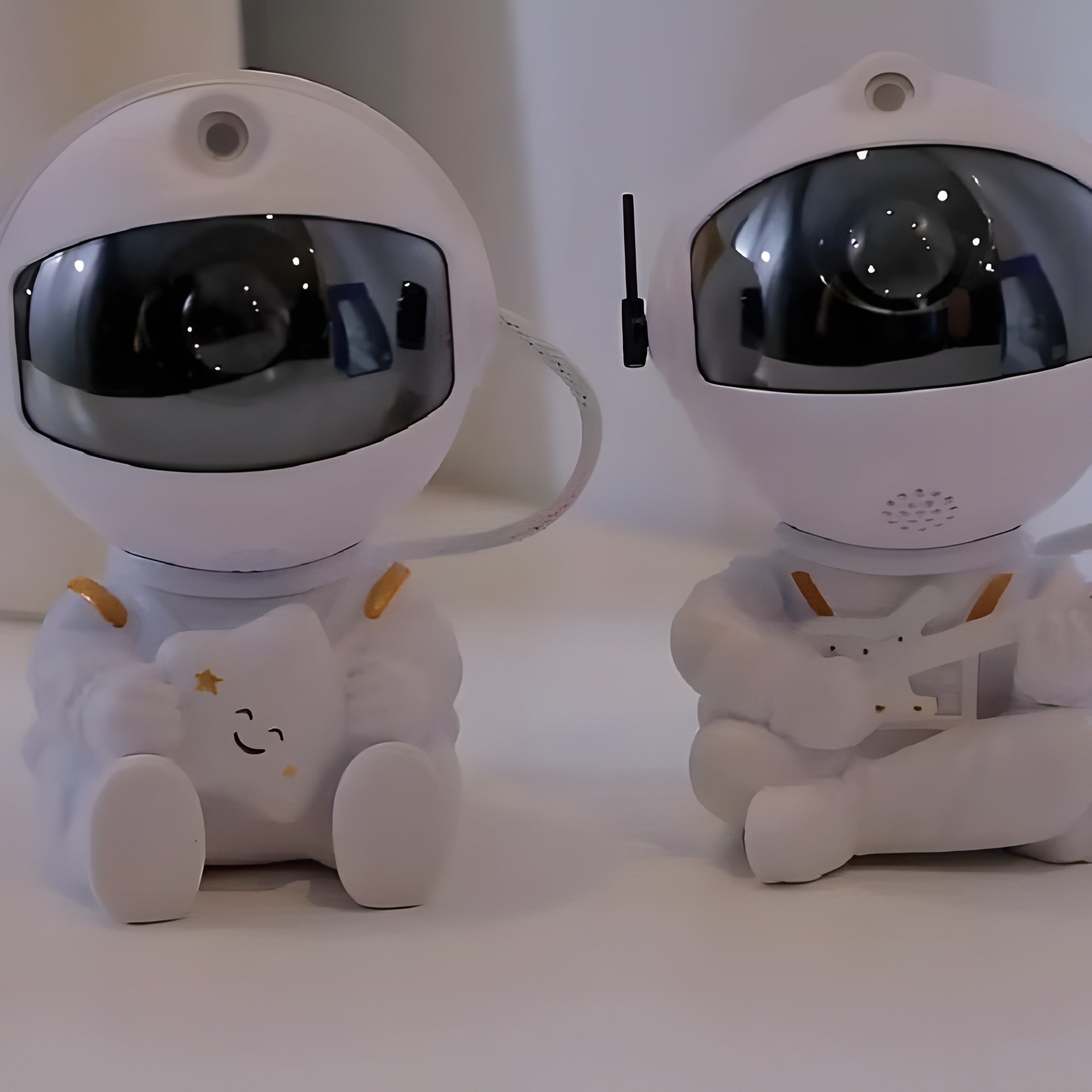 Astronaut Galaxy Projector Lamp – LED Starry Sky Night Light with Remote & Adjustable Head