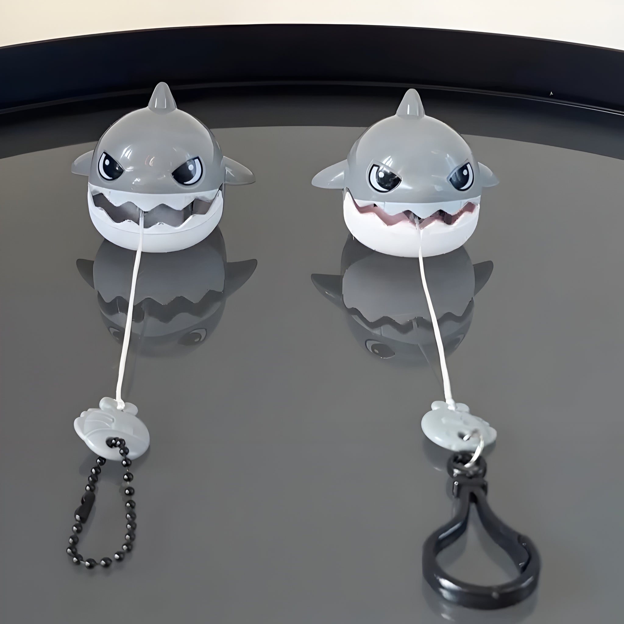 Shark Pull String Keychain Toy – Fun & Cute Cartoon Shark Pendant for Kids